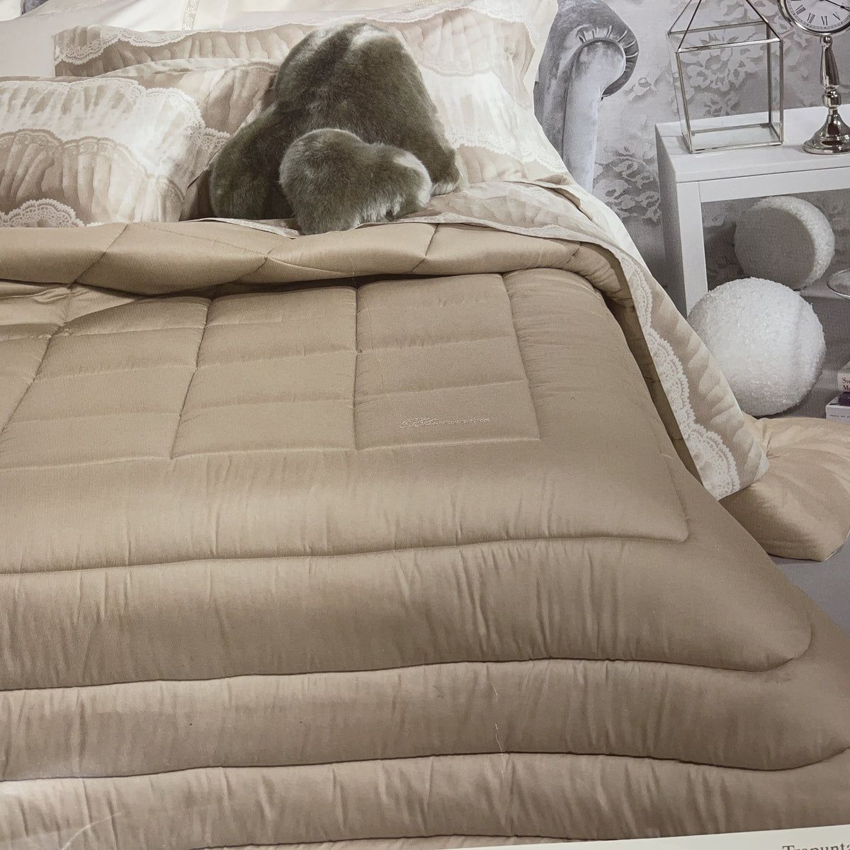 Letto con piumone bluemarine 