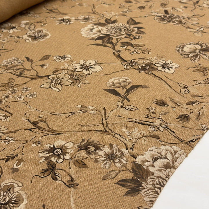 Tissu pour manteau beige à fleurs, déroulé : pivoines et branches en marron et ivoire