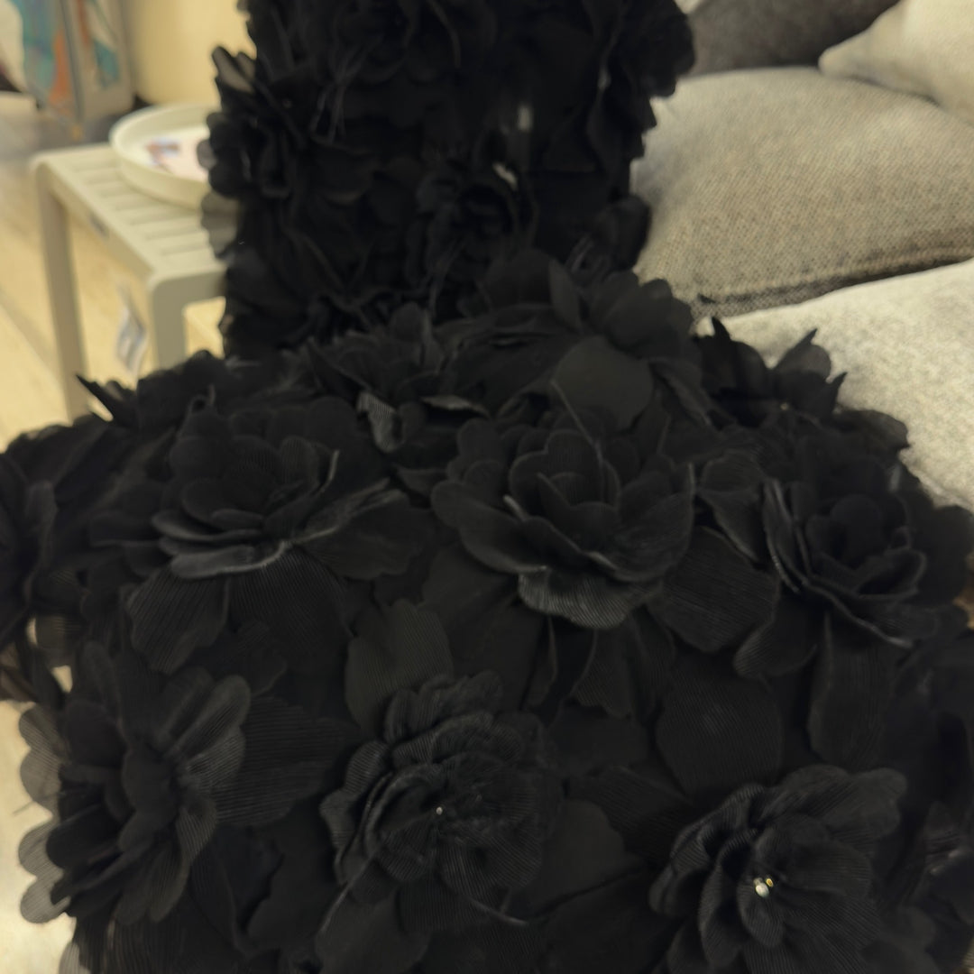 Tissu en tulle noir à fleurs en relief, en boutique