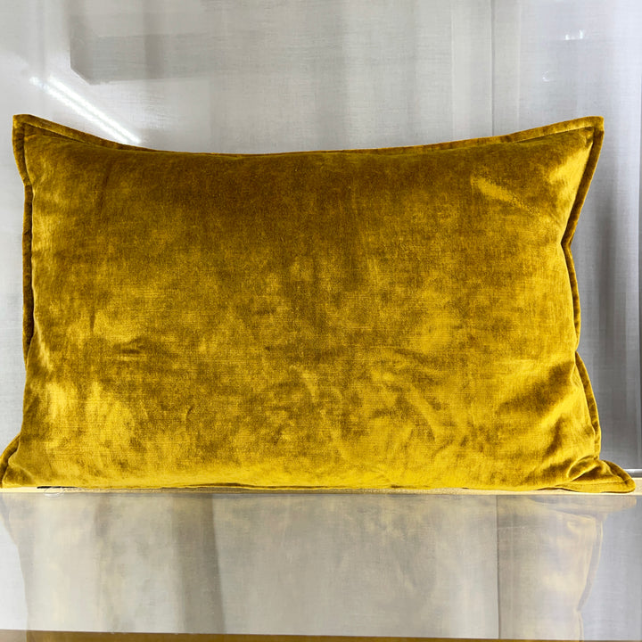 Dekokissen aus Samt 43×65 – Gold