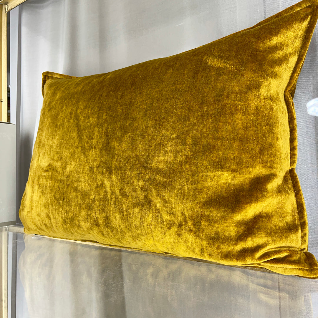 Dekokissen aus Samt 43×65 – Gold