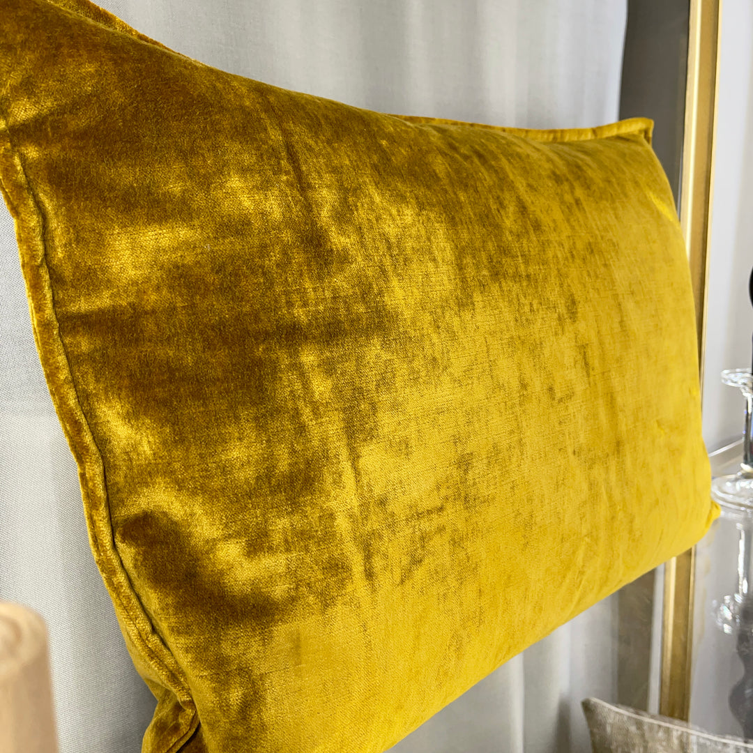 Dekokissen aus Samt 43×65 – Gold