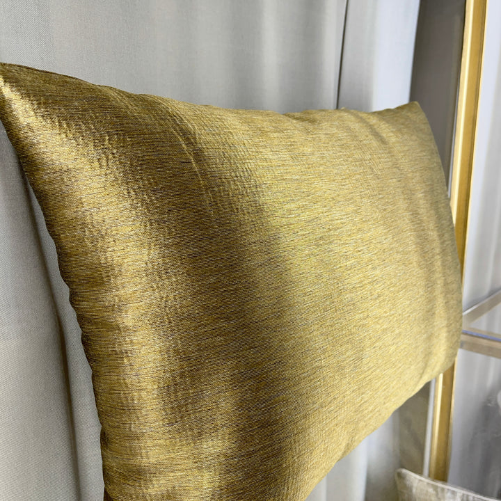 Shiny cushion 40×60 – Gold