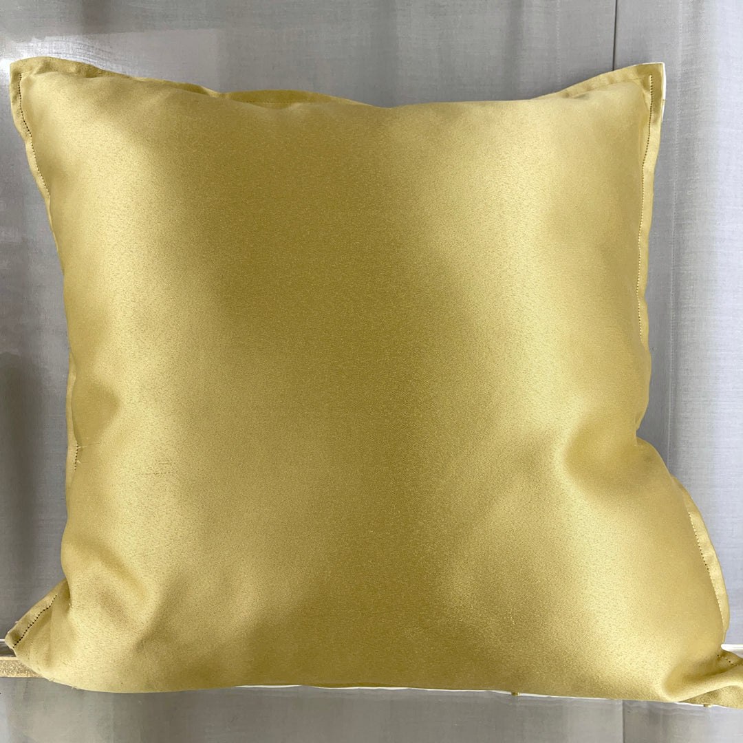 Coussin labyrinthe 50×50