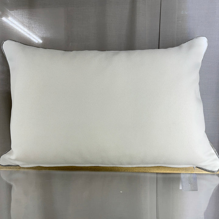 Cuscino con cordone argento 40×60 – Bianco