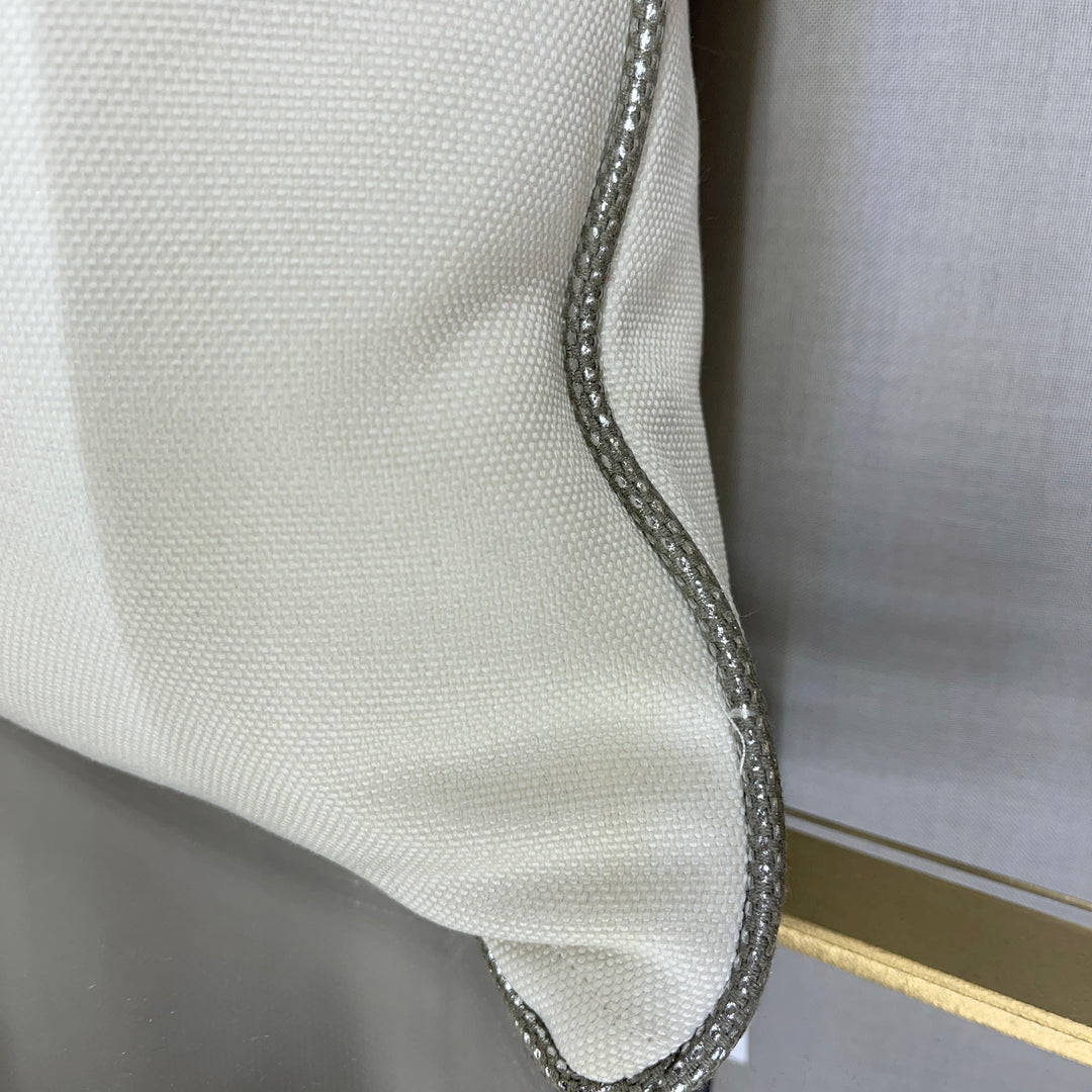 Cuscino con cordone argento 40×60 – Bianco