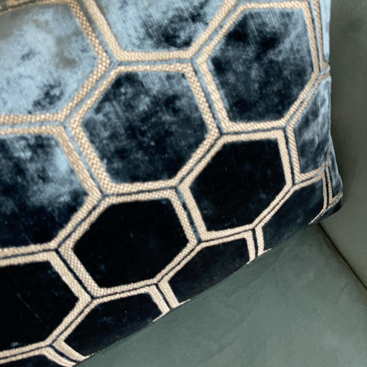 Hexagon-pattern cushion 60×40 – Midnight blue
