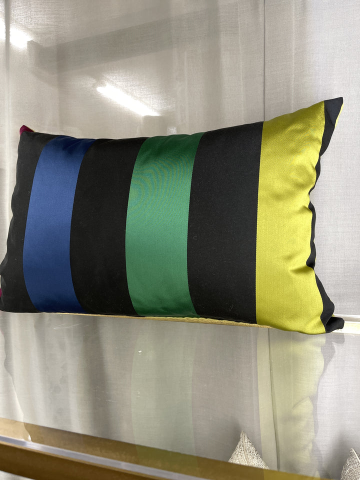 Gestreiftes Dekokissen 40×60