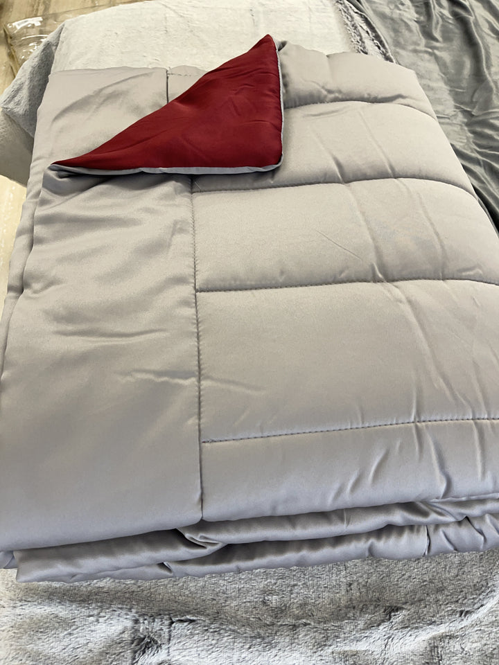 Trapunta Blanc Mariclò 220×260 – Grigio e bordeaux