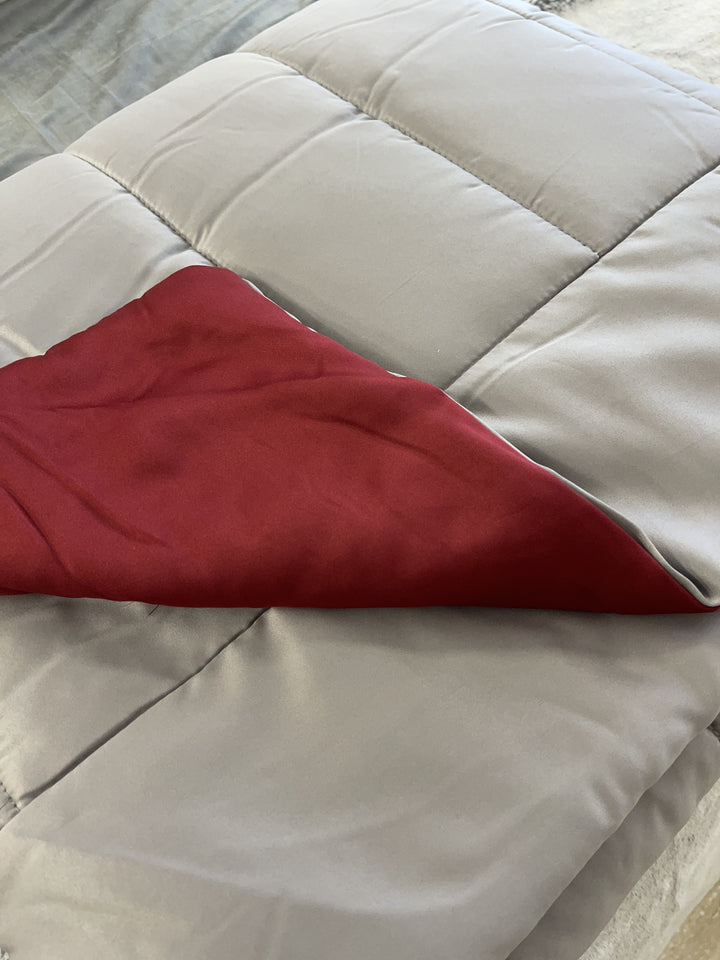 Trapunta Blanc Mariclò 220×260 – Grigio e bordeaux