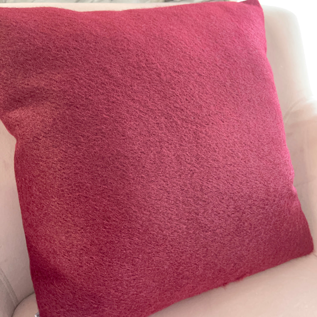 Großes Dekokissen aus Samt 50×50 – Rosa